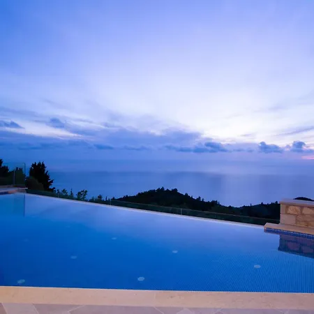 Emilia Áyios Nikítas